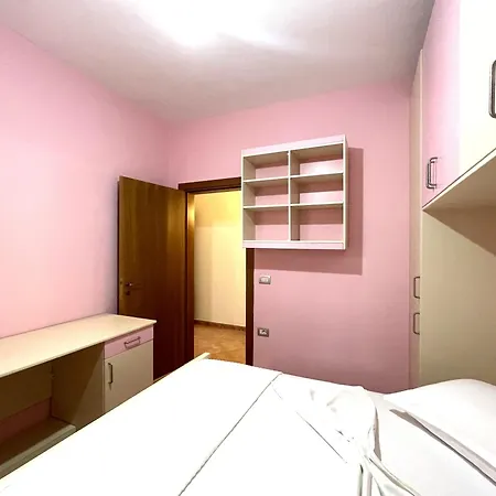 Kam 3 Bedrooms In The Center *