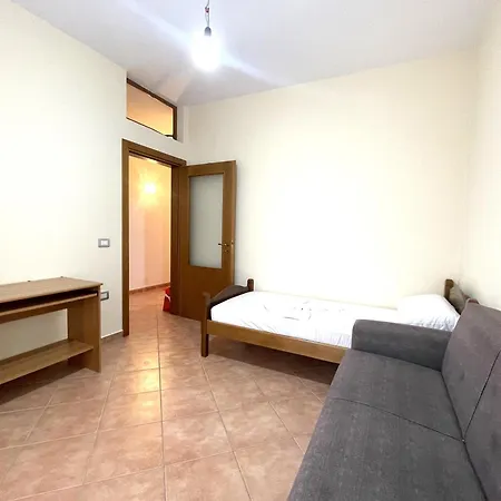 Kam 3 Bedrooms In The Center *