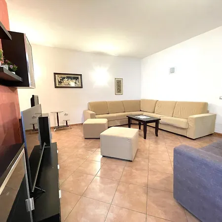 公寓 Kam 3 Bedrooms In The Center Vlorë